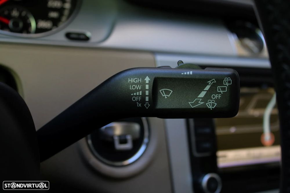 VW Passat Alltrack 2.0 TDI 4Motion DSG BlueMotion Tec - 39