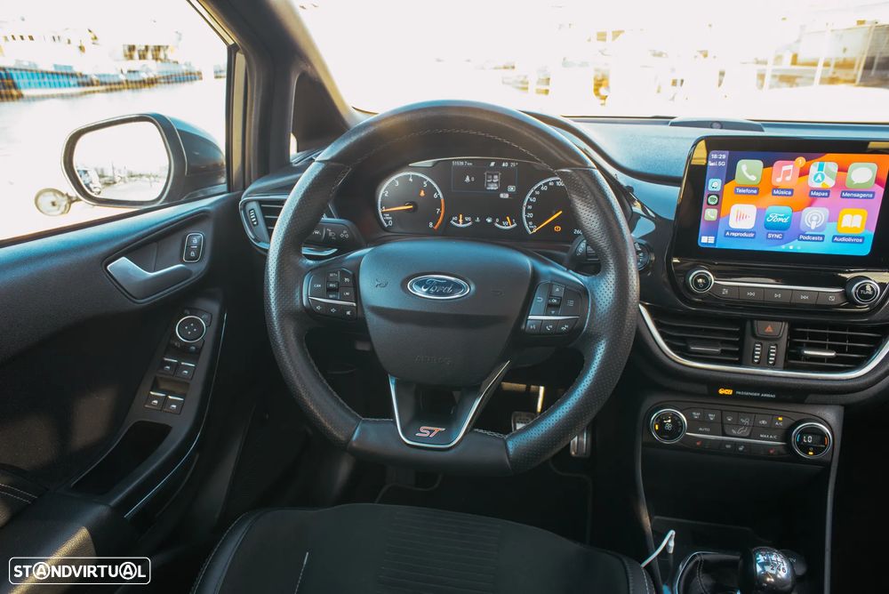 Ford Fiesta 1.5 EcoBoost S&S ST X - 18