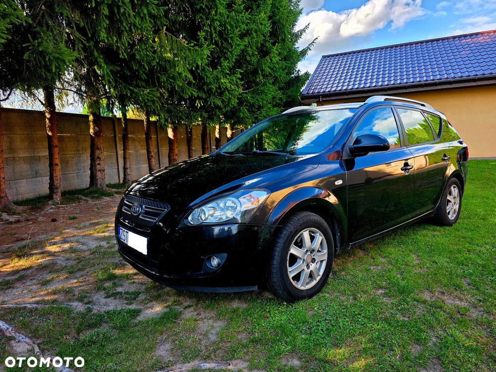 Kia Ceed 1.6 Crdi Comfort - 1