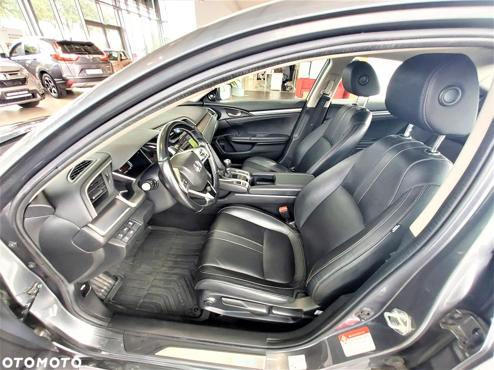 Honda Civic 1.5 T Executive - 11