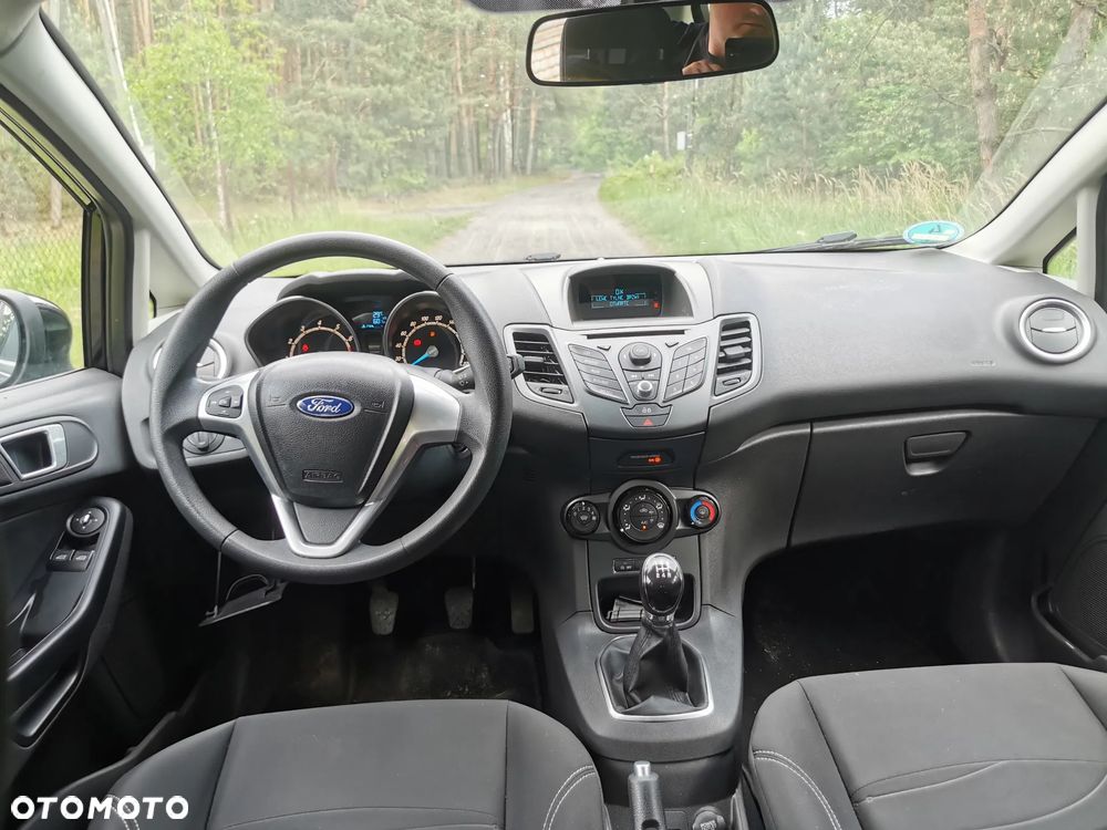 Ford Fiesta - 19