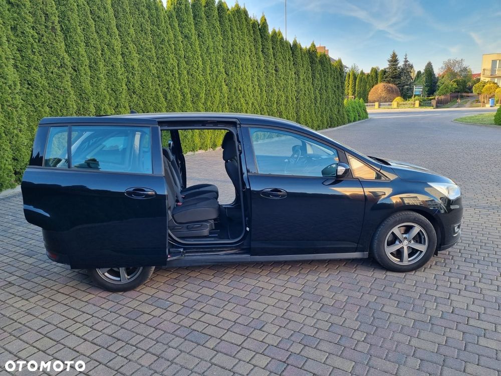 Ford Grand C-MAX - 16