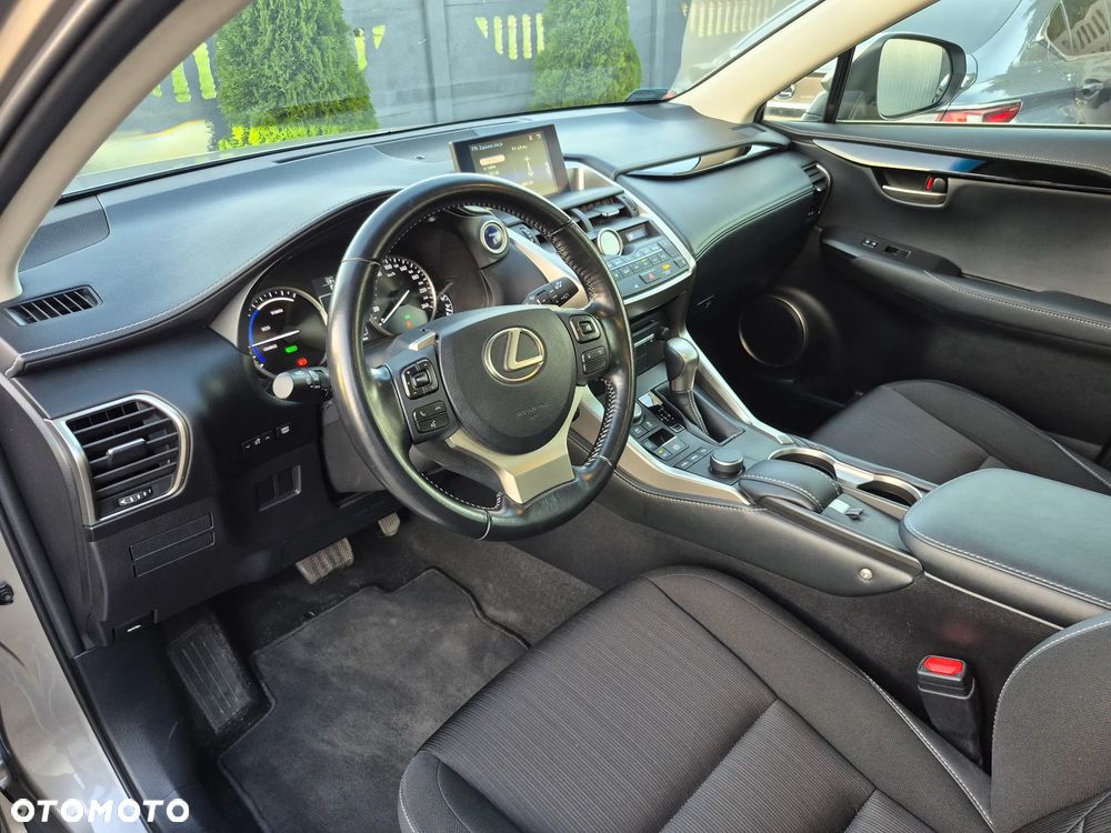 Lexus NX 300h Elite AWD - 7