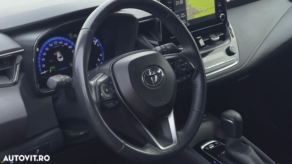 Toyota Corolla Sedan 1.8 HSD Dynamic Plus - 9