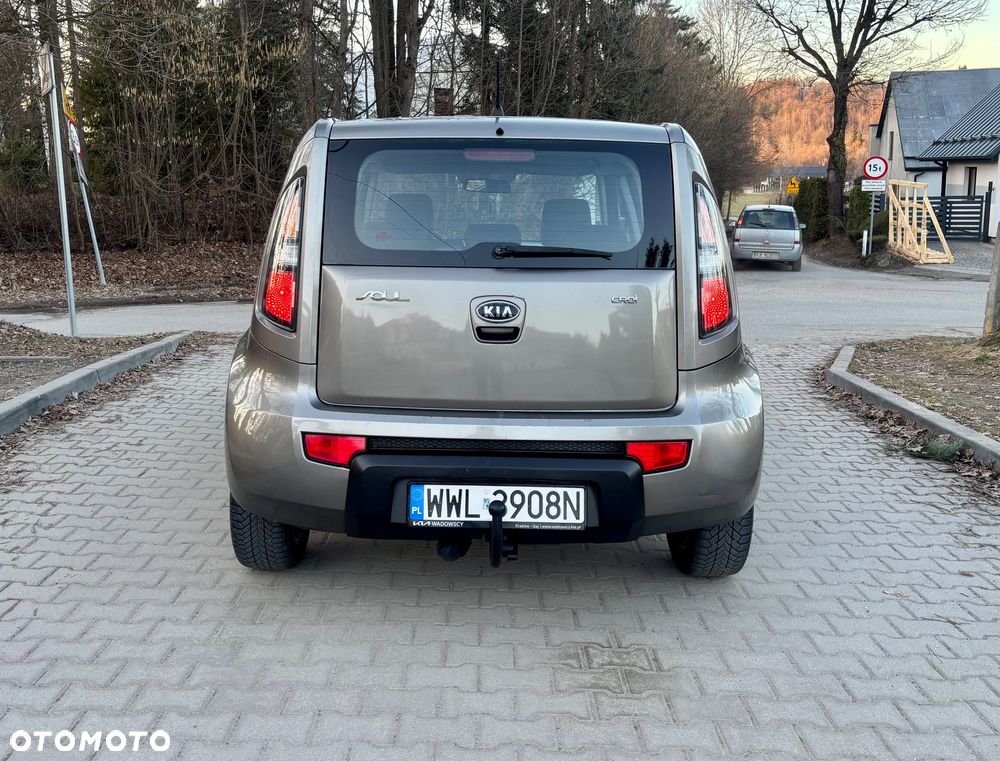 Kia Soul 1.6 CRDI L - 10