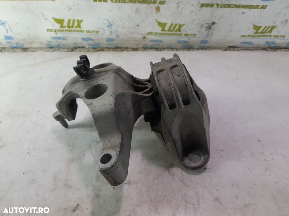 Suport motor 172849221R Dacia Duster 1 [2010 - 2013] 1.5 dci K9K898 - 2
