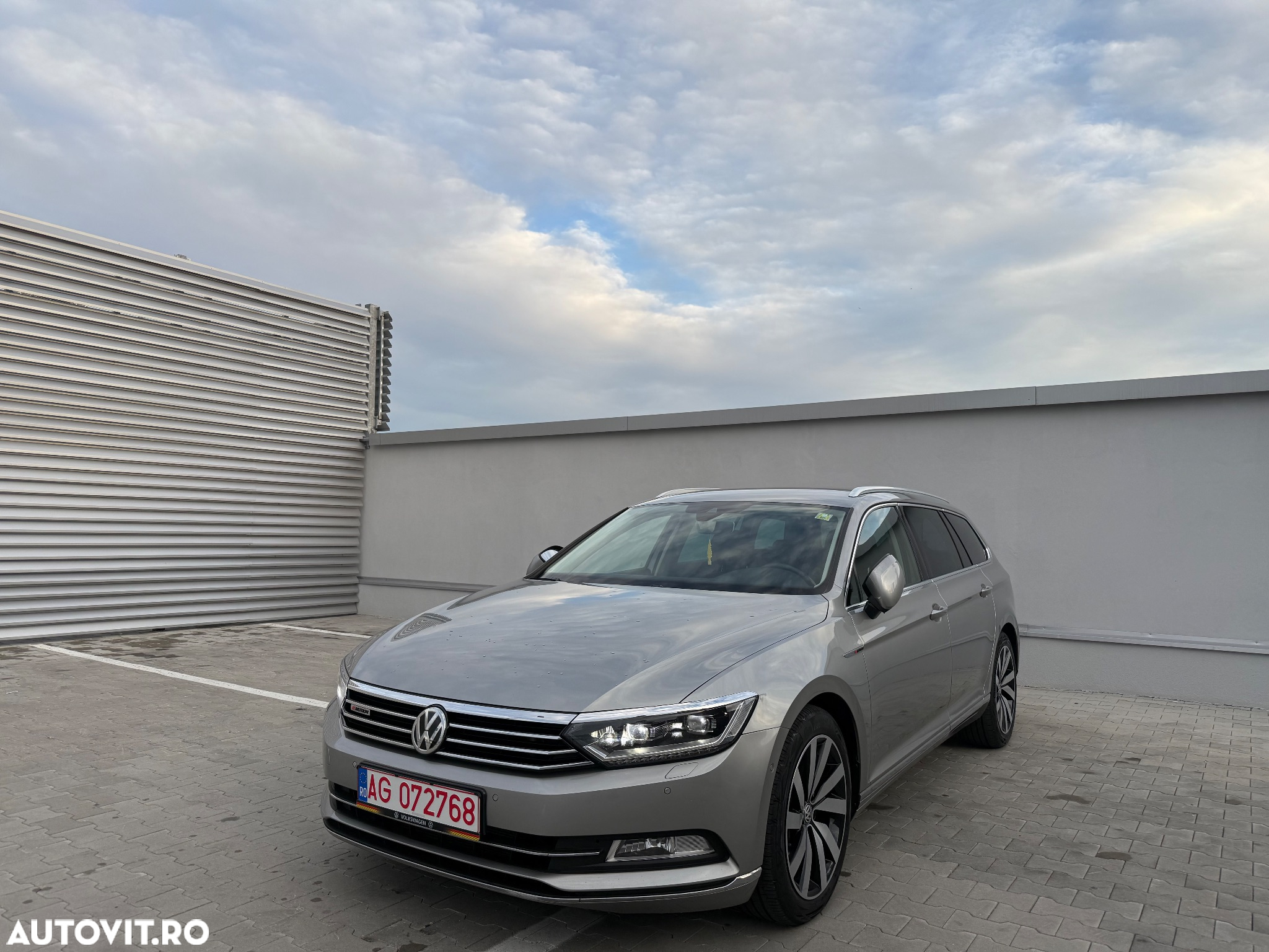 Volkswagen Passat Variant 2.0 BiTDI 4Mot DSG Highline - 31