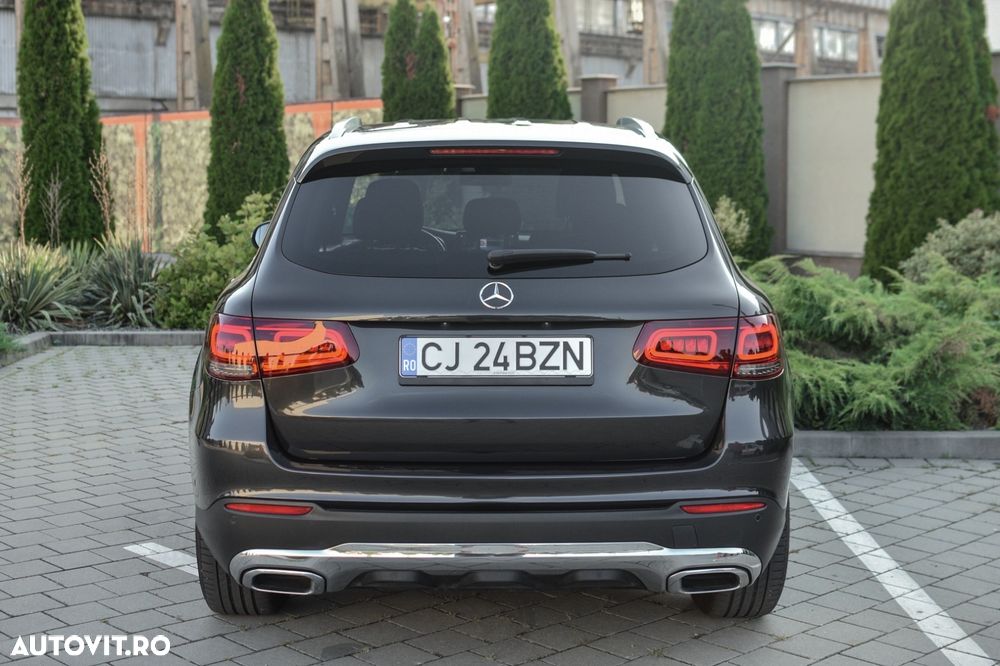Mercedes-Benz GLC 200 - 23