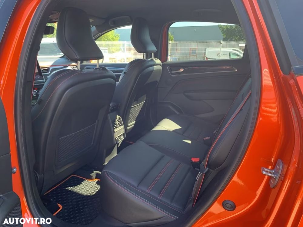 Renault Arkana E-TECH RS Line - 12