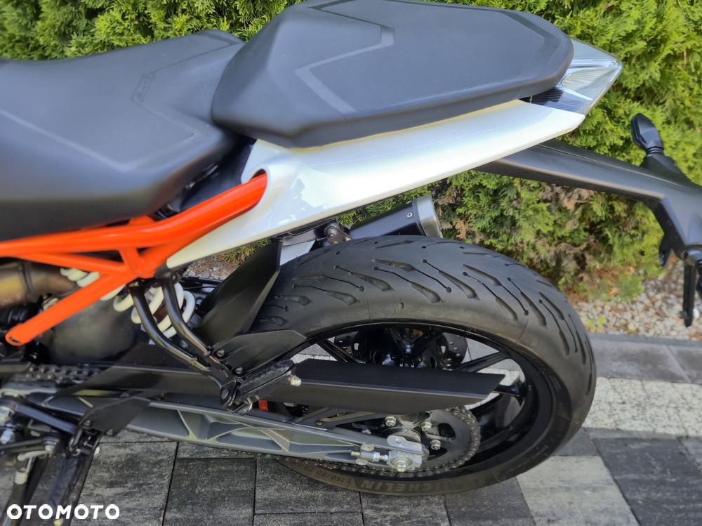 KTM Duke 125 - 18