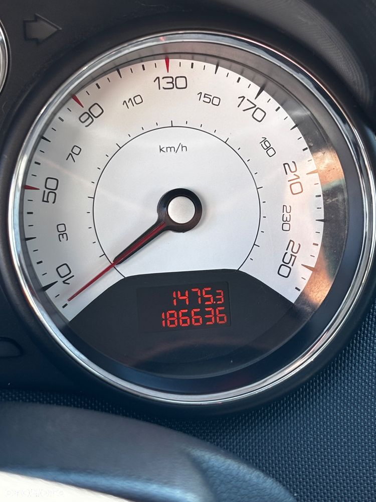 Peugeot 308 - 6