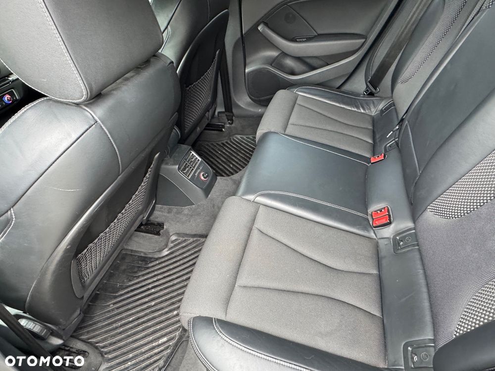 Audi A3 Sportback - 13