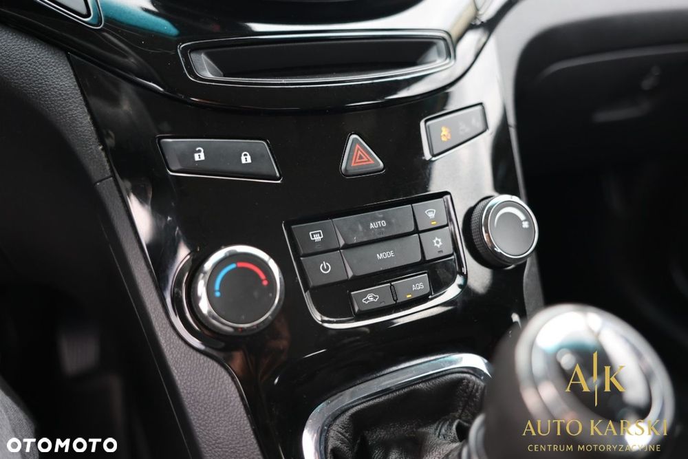 Chevrolet Orlando - 37