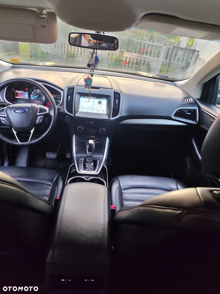 Ford Edge - 12