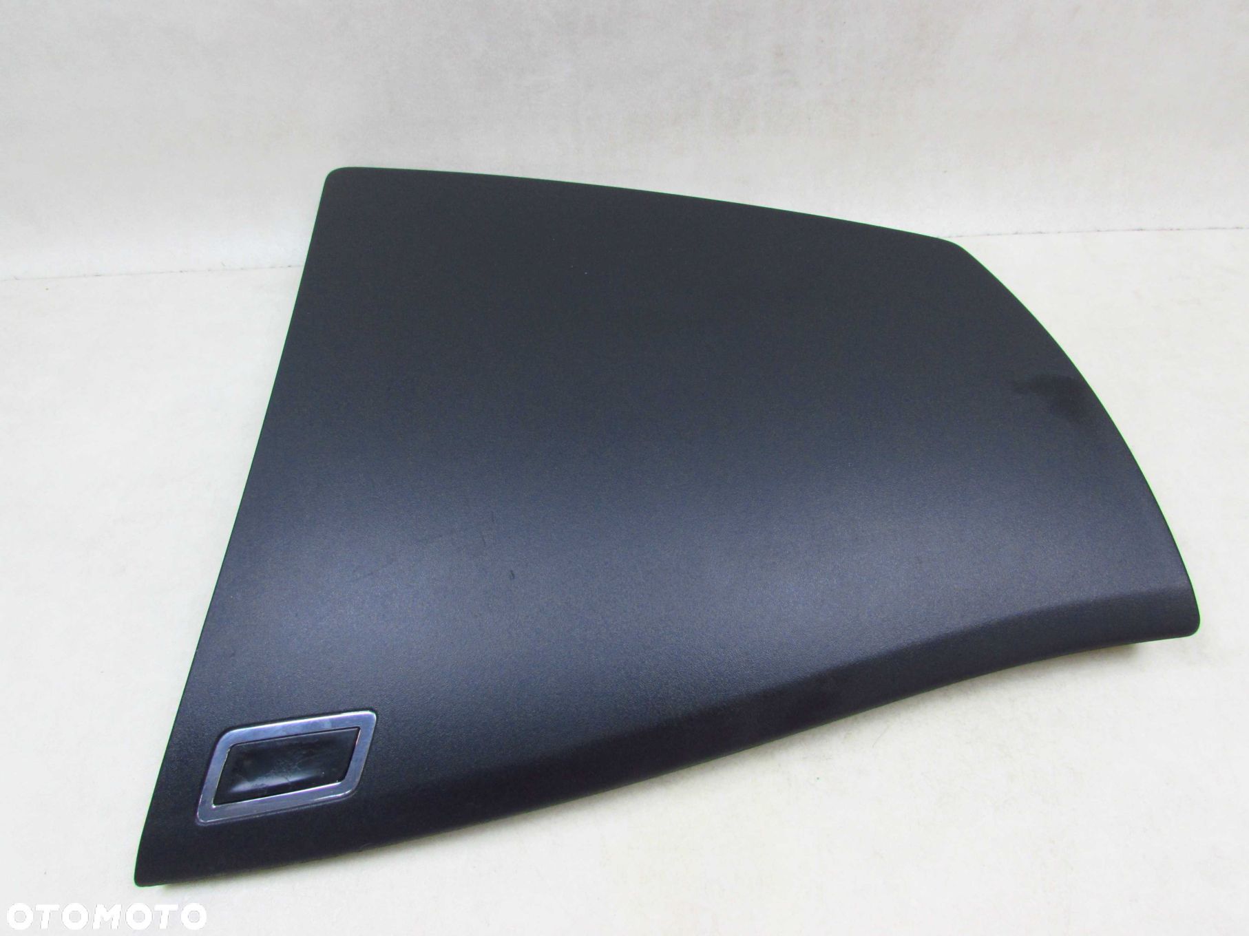 CITROEN C4 PICASSO 06-13 SCHOWEK DESKI KONSOLI PRAWY - 1