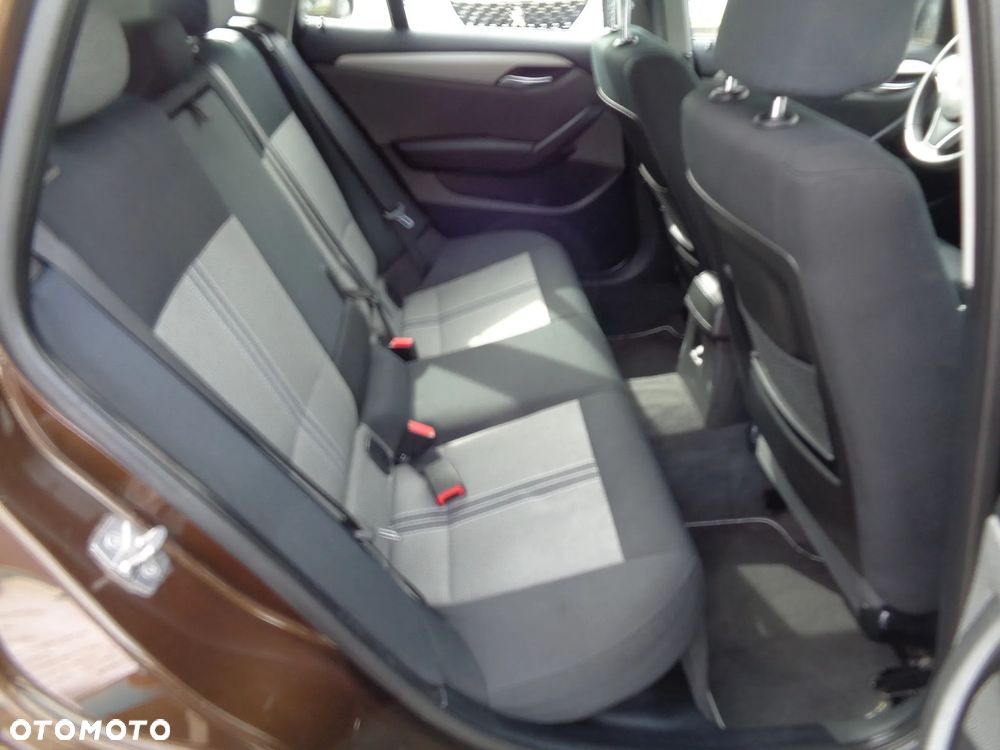 BMW X1 - 16