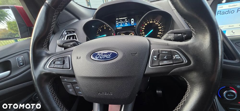 Ford Kuga 2.0 TDCi 4x4 ST-Line - 34