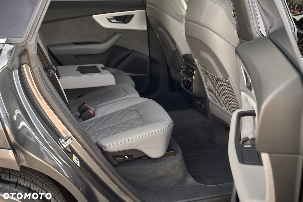 Audi SQ8 - 21