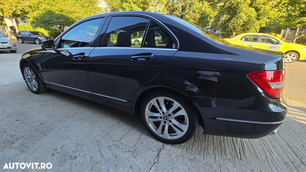 Mercedes-Benz C - 4