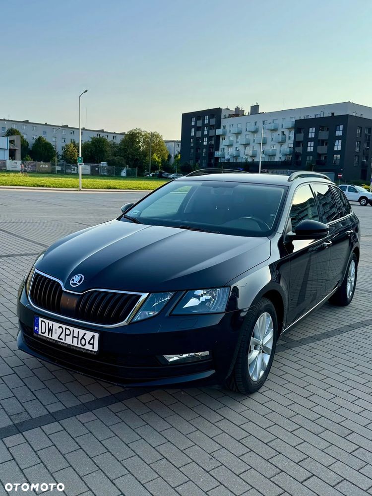 Skoda Octavia 2.0 TDI Ambition - 1