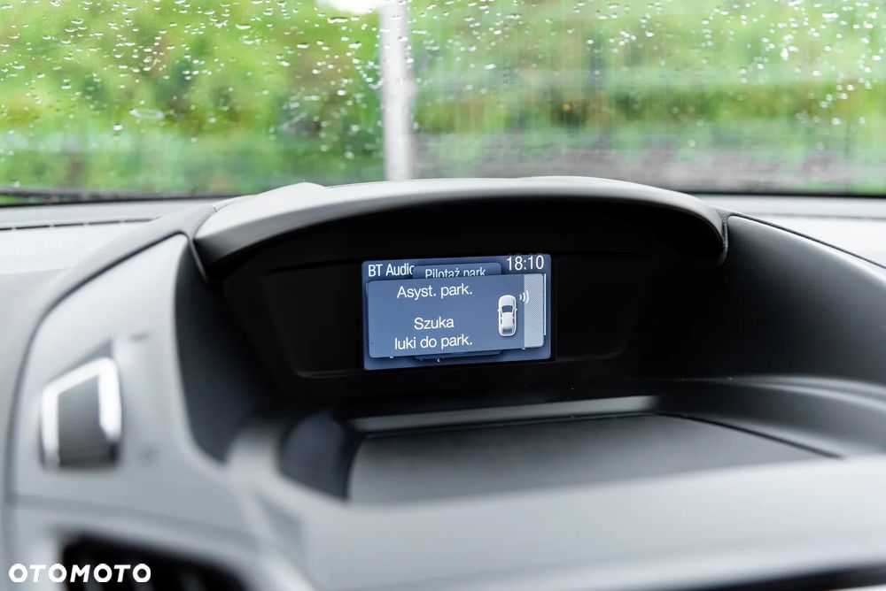 Ford Kuga 2.0 TDCi 2x4 SYNC - 32