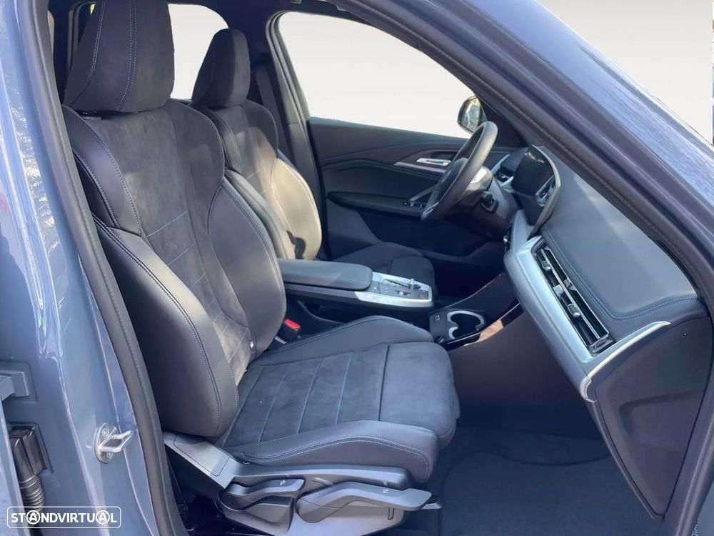 BMW iX1 xDrive30 Pack Desportivo M - 14