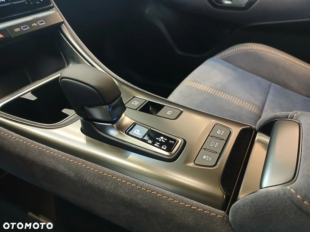 Lexus LBX 1.5 Hybrid Cool - 18