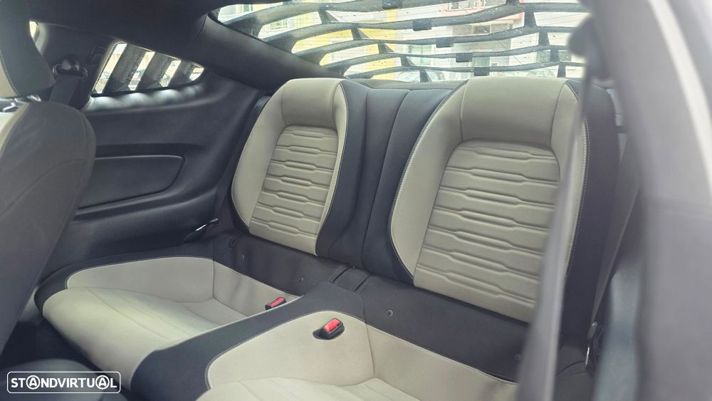 Ford Mustang 2.3i EcoBoost Aut. - 22