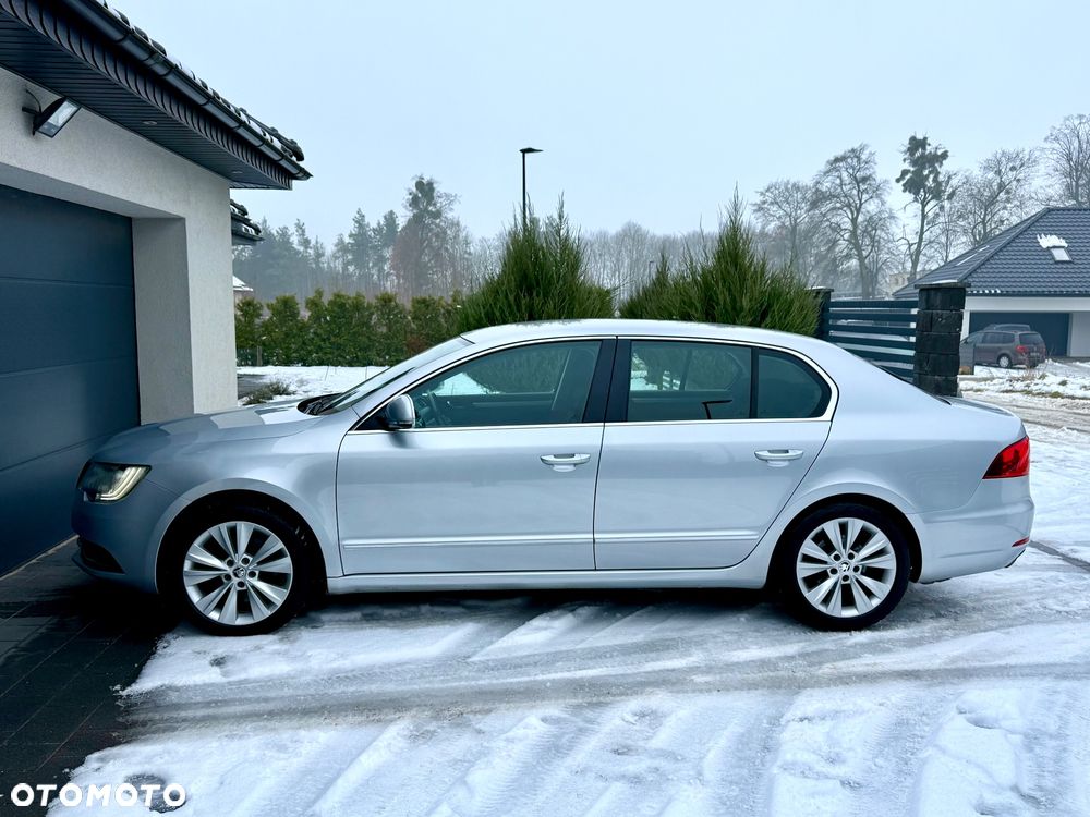 Skoda Superb 1.8 TSI DSG Exclusive - 4