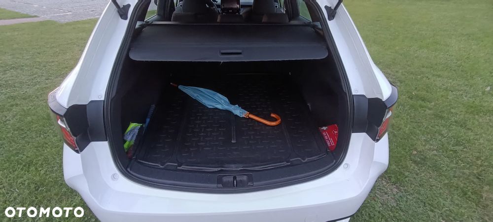 Toyota Corolla ver-1-8-hybrid-comfort - 11
