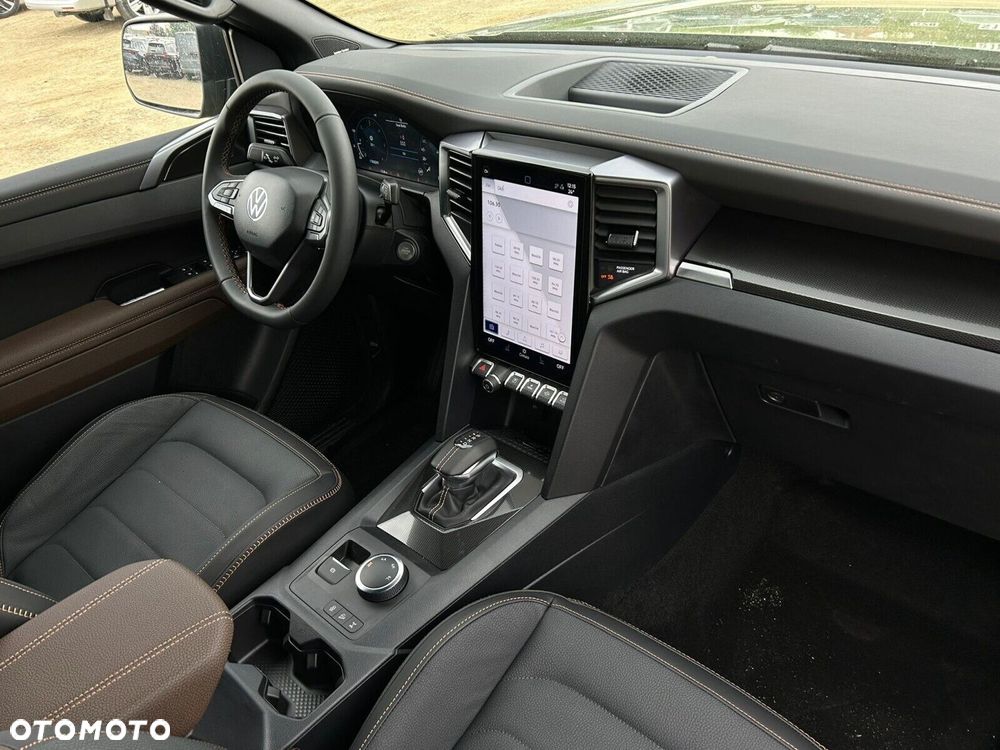 Volkswagen Amarok - 13