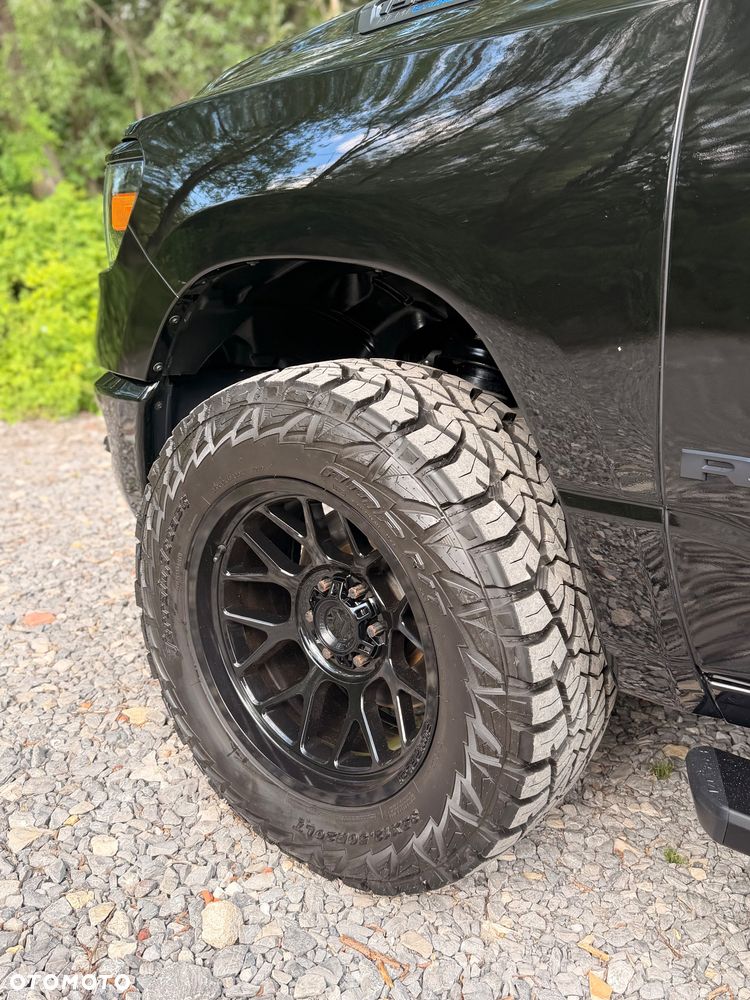 Dodge RAM 5.7 4x4 - 14