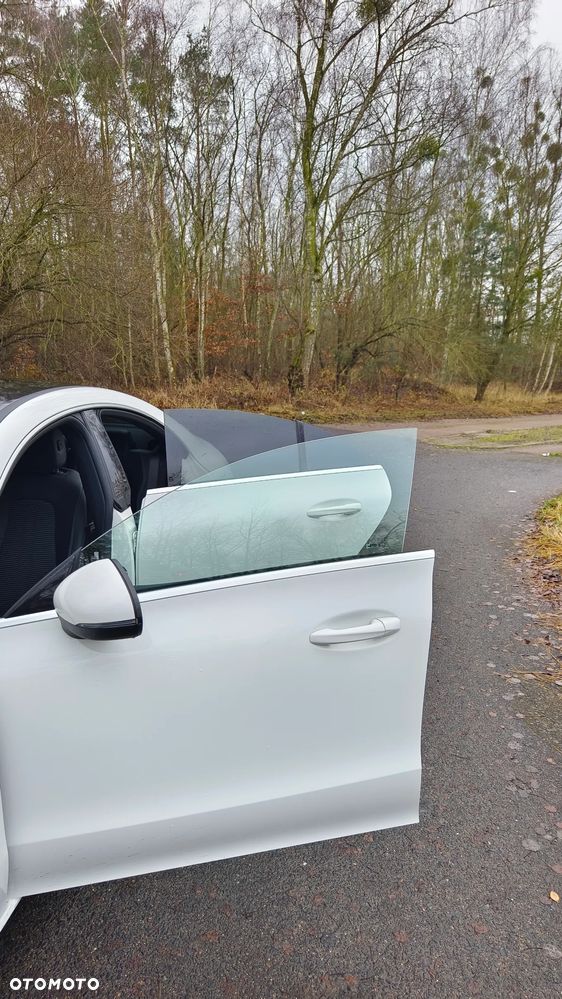 Mercedes-Benz CLA 200 Progressive 7G-DCT - 12