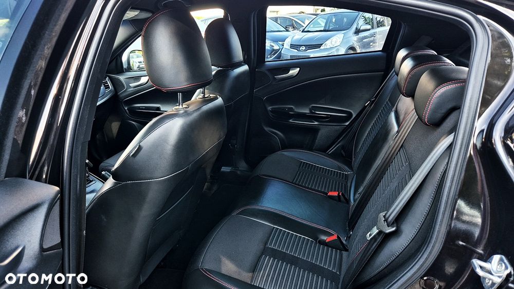 Alfa Romeo Giulietta 1.4 TB MultiAir Exclusive TCT - 31