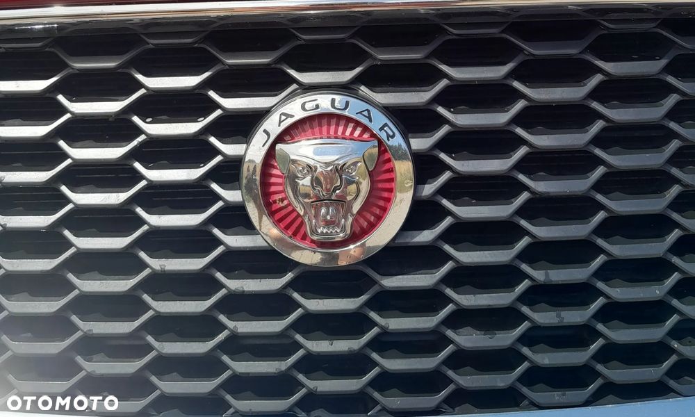 Jaguar E-Pace 2.0 i4D AWD - 10