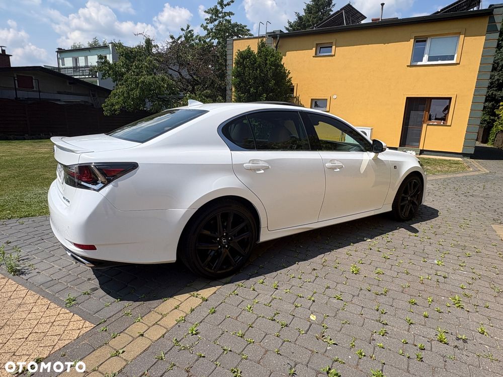 Lexus GS - 3