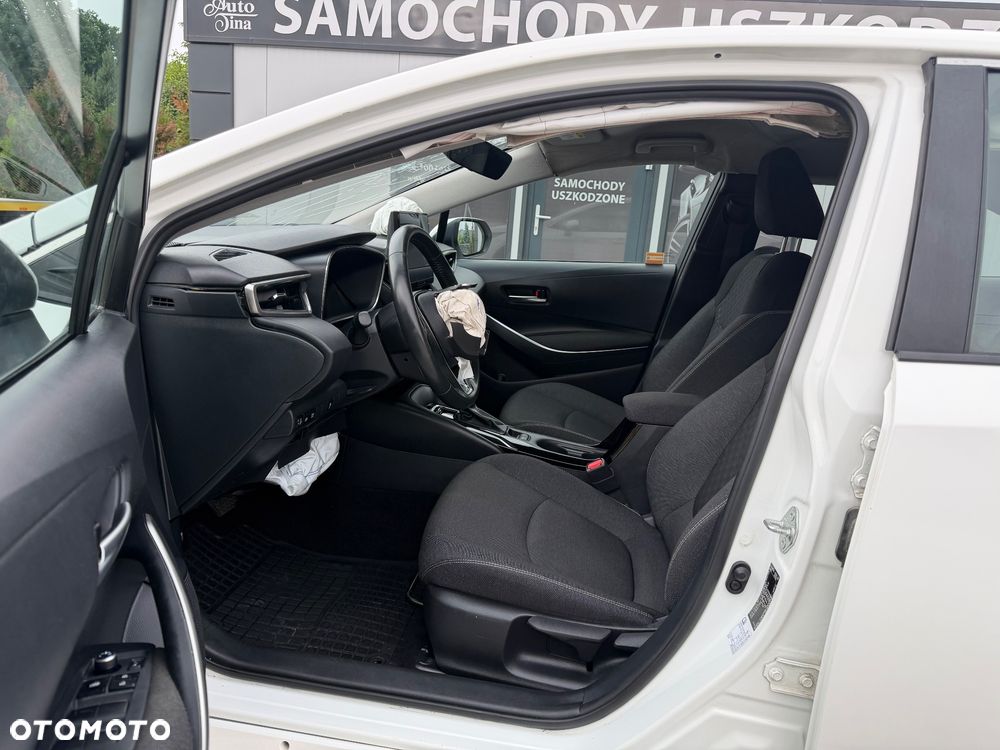 Toyota Corolla 1.8 Hybrid Comfort - 13