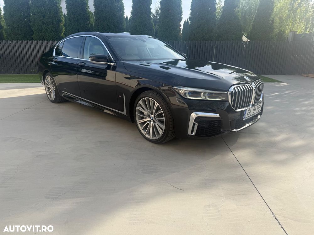 BMW Seria 7 2018 photo 2