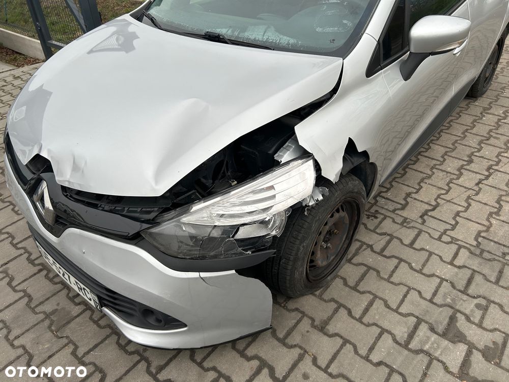 Renault Clio - 10