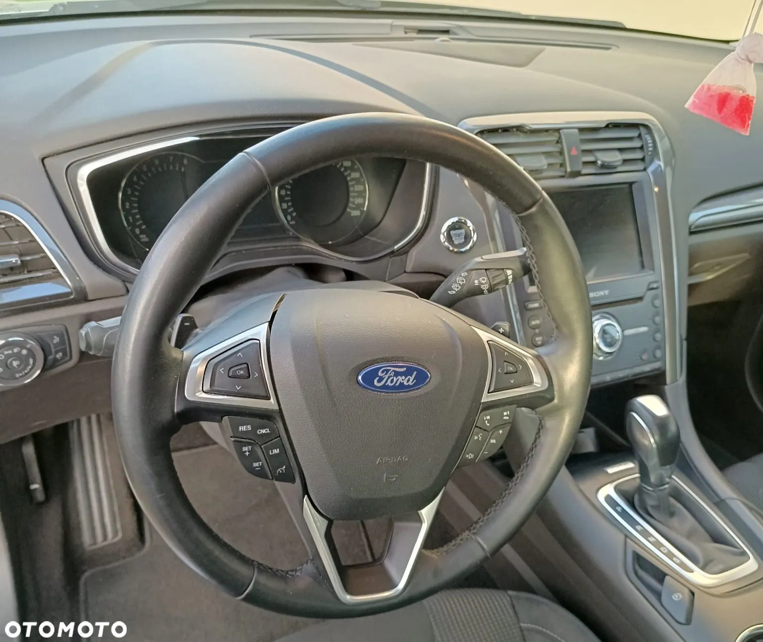 Ford Mondeo - 4