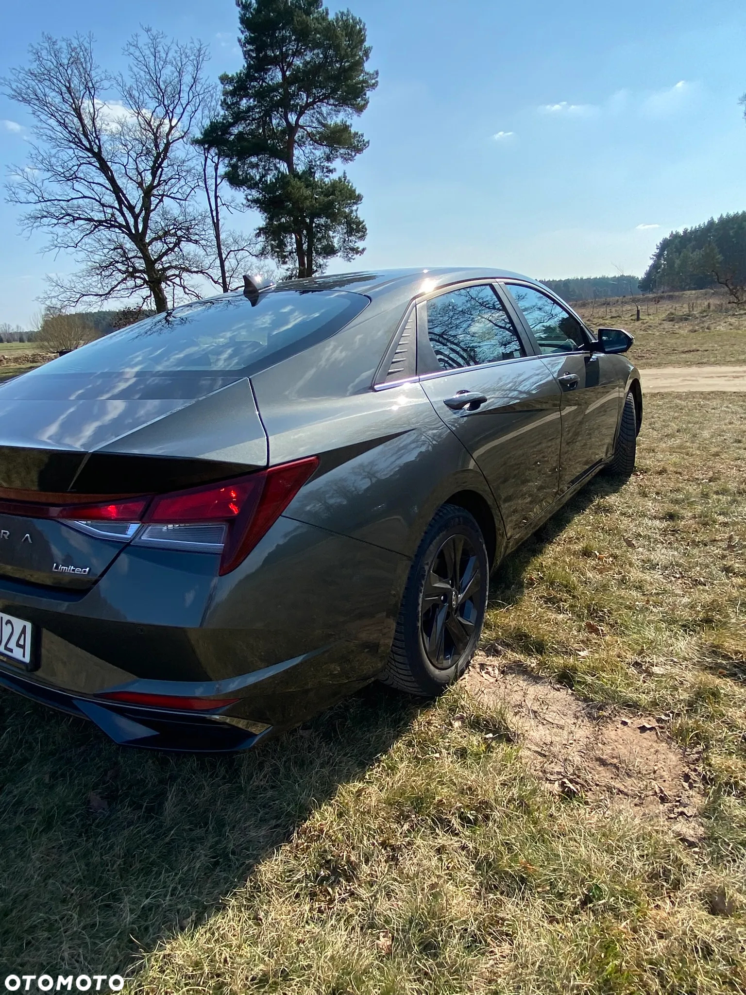 Hyundai Elantra 1.6 Smart CVT - 4