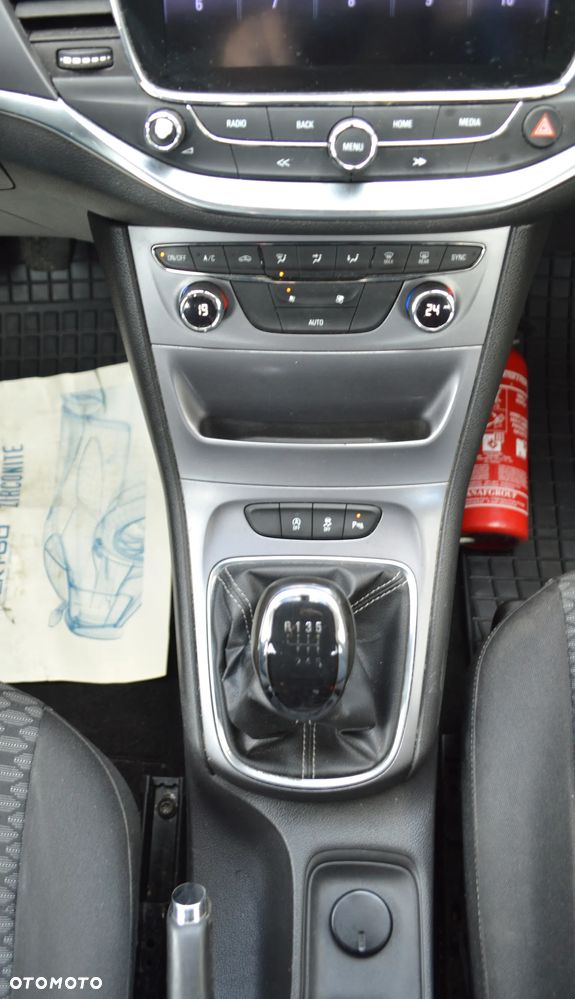 Opel Astra - 16