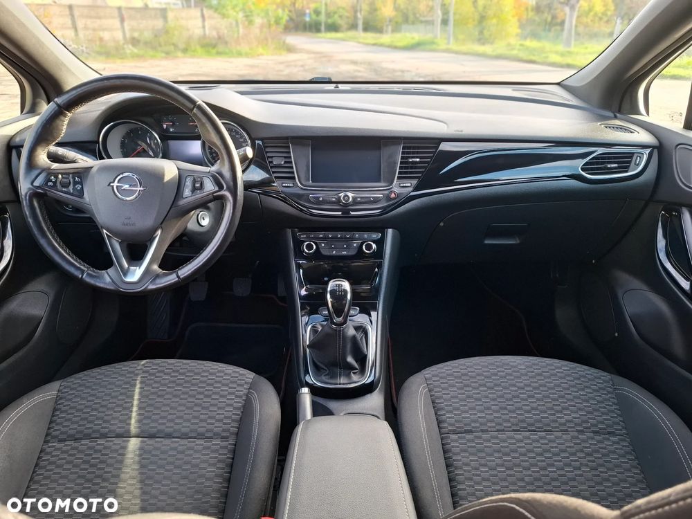 Opel Astra V 1.4 T Dynamic - 7