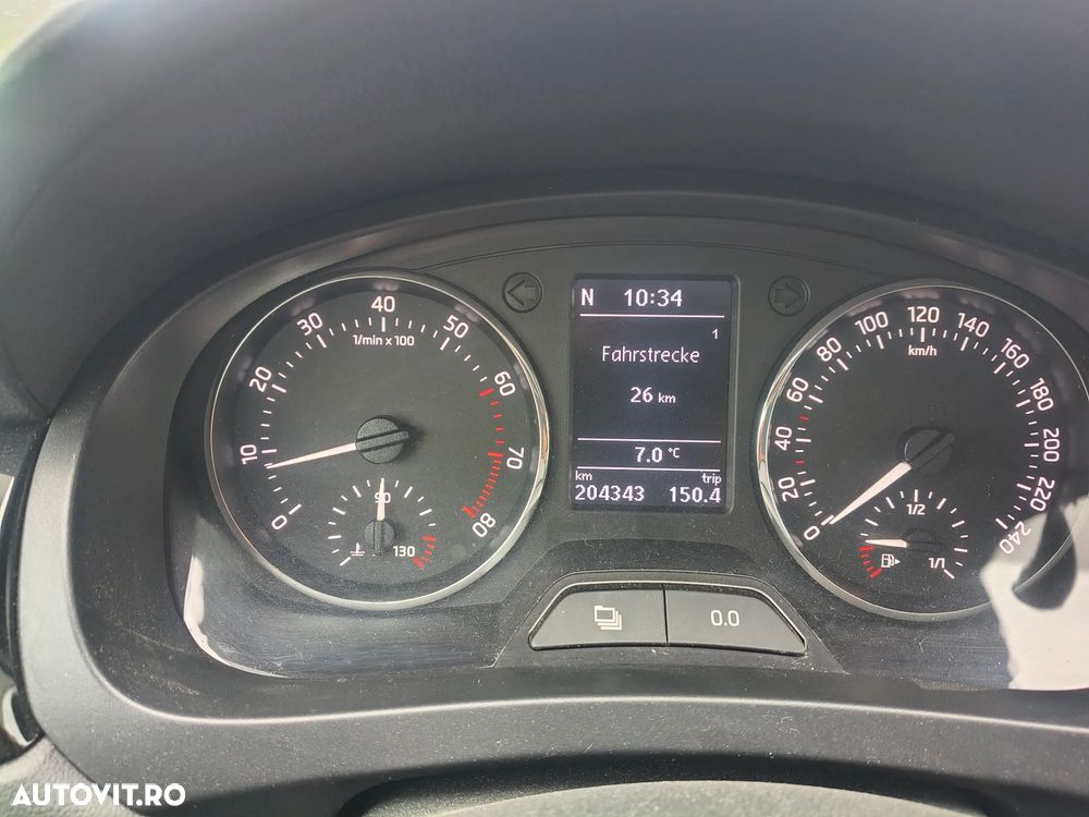 Skoda RAPID 1.2 TSI Edition - 10