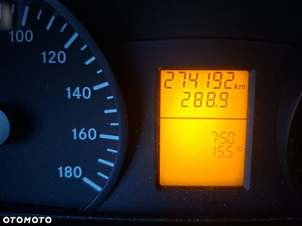 Mercedes-Benz Sprinter - 6