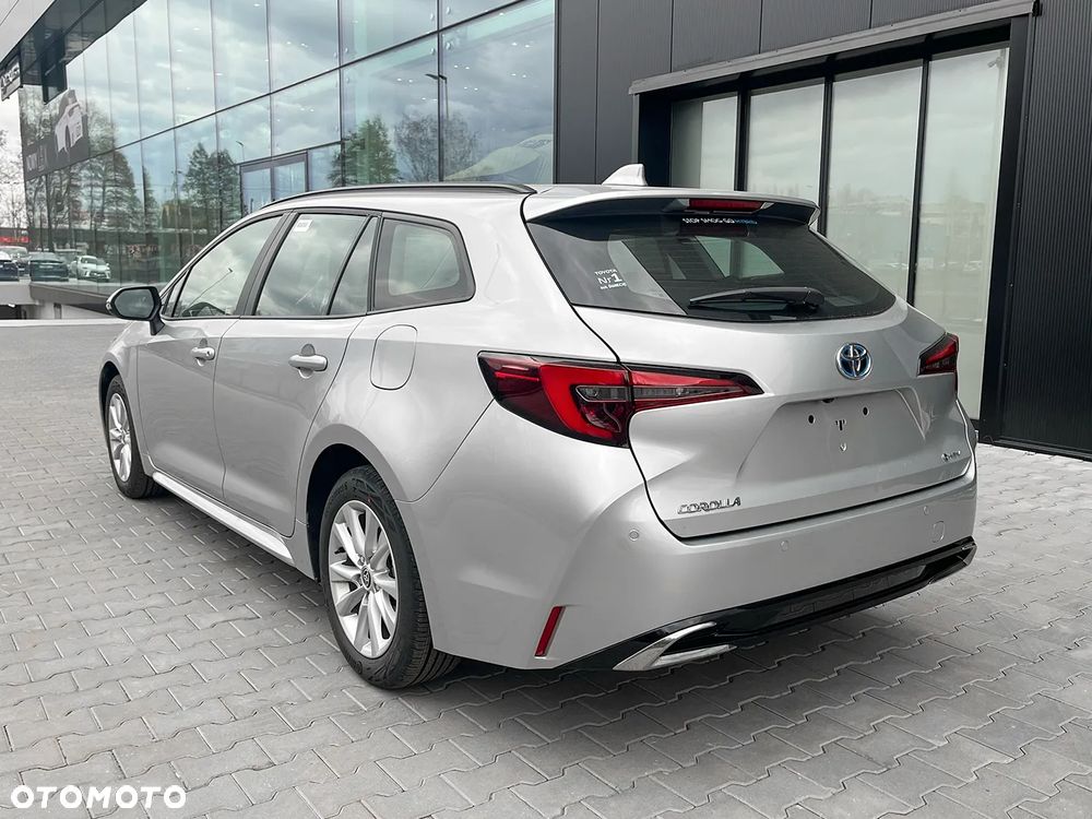 Toyota Corolla 1.8 Hybrid Comfort - 4