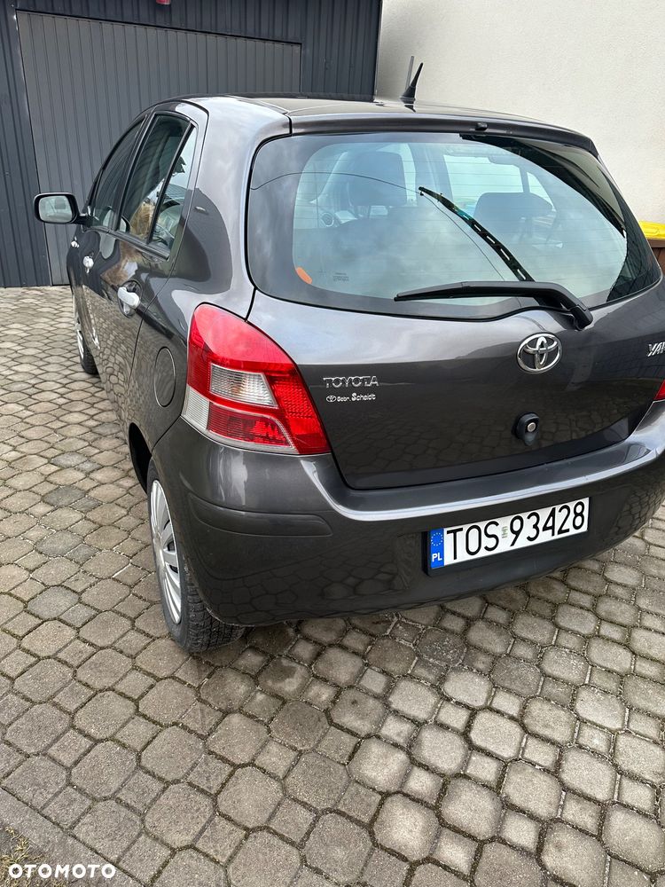 Toyota Yaris 1.33 VVT-i Cool - 4