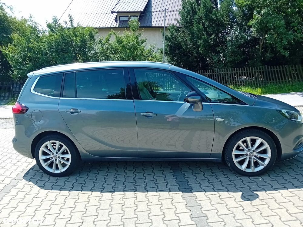 Opel Zafira - 10