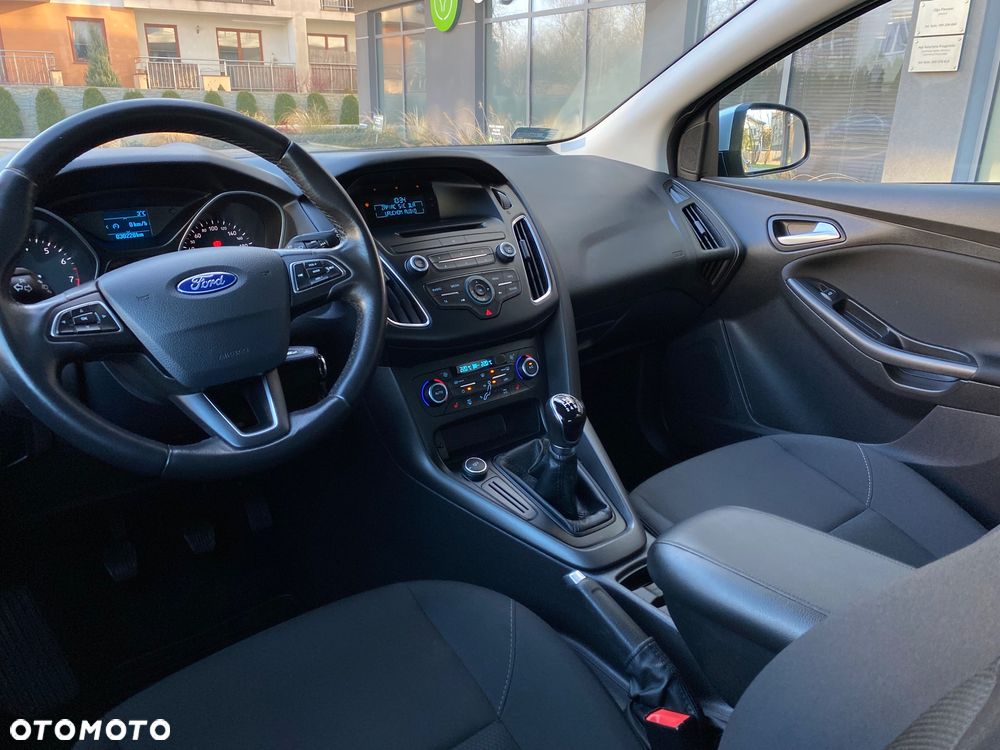 Ford Focus 1.6 Trend - 26