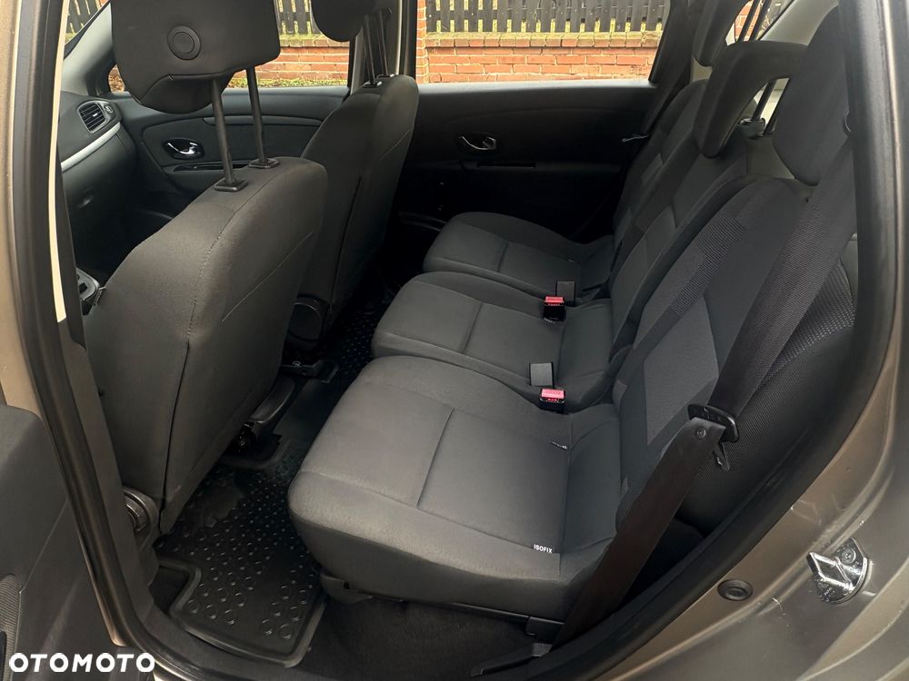 Renault Scenic 1.6 16V 110 TomTom Edition - 19